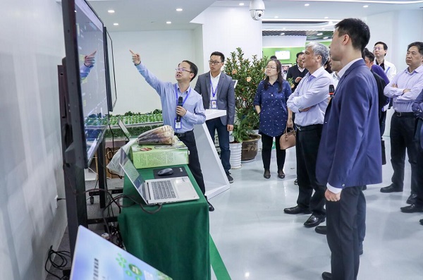 全國人大常委會副委員長丁仲禮蒞臨茄子视频免费观看考察調研 全國人大常委會副委員長丁仲禮蒞臨茄子视频免费观看考察調研